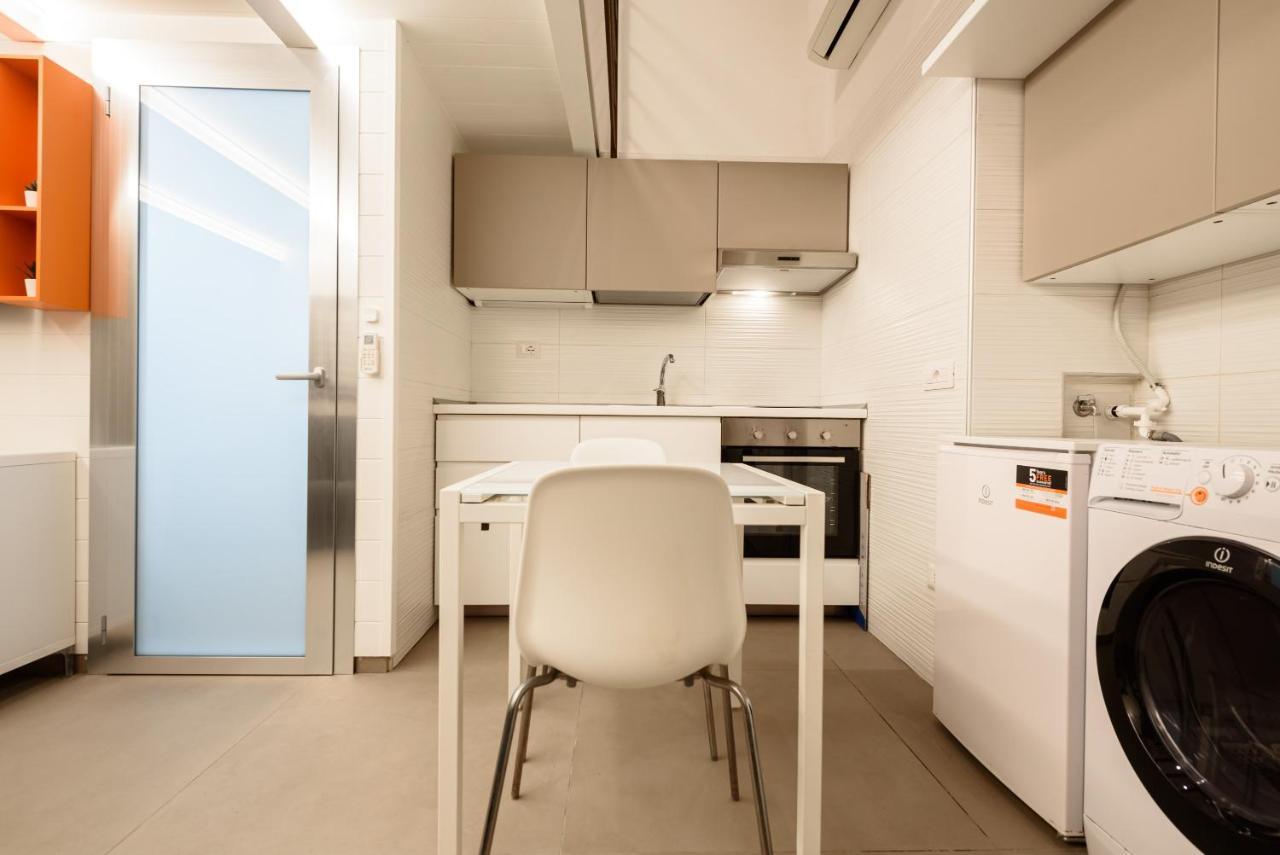 Riviera Di Chiaia 155 Apartment Napoli Bagian luar foto